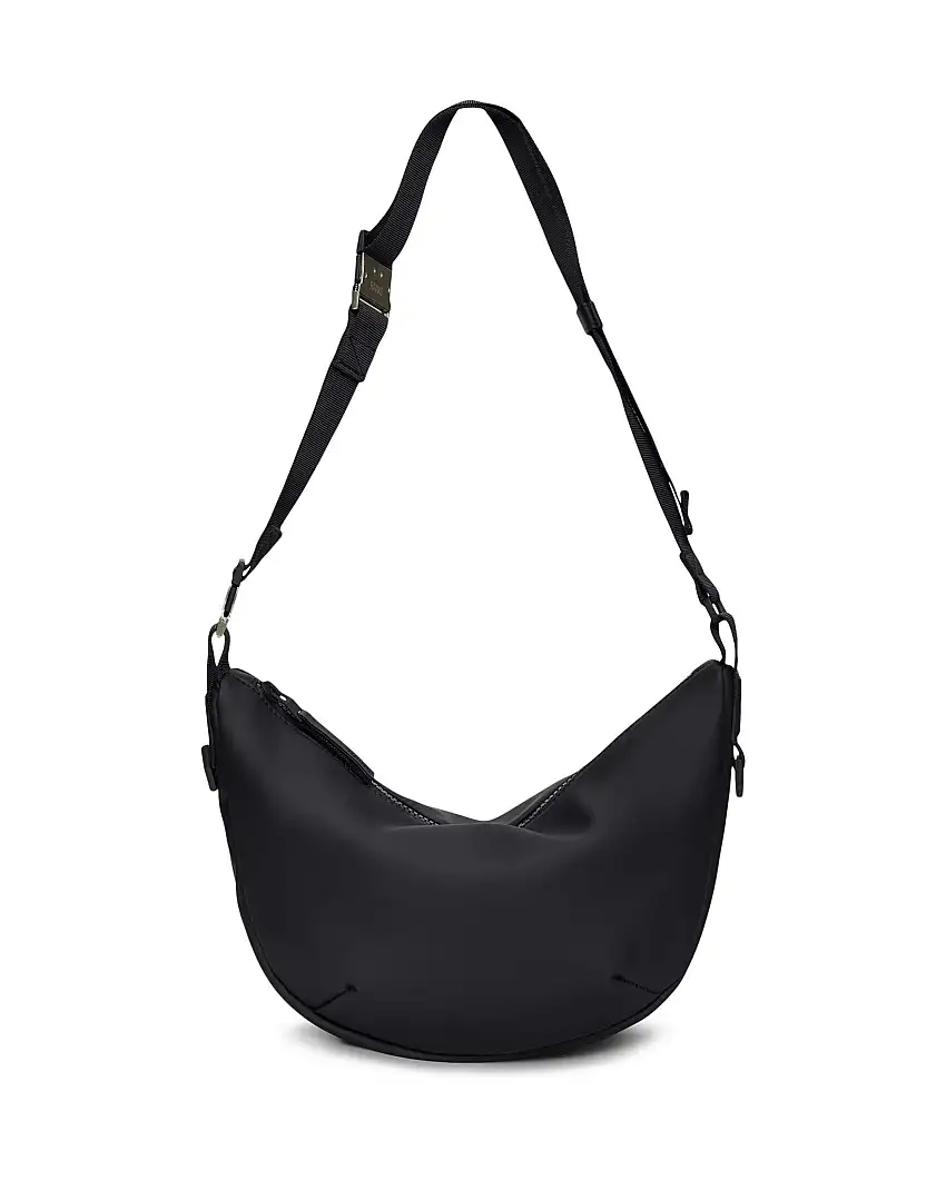 Valera Shoulder Bag nera a mezza luna in tessuto impermeabile con tracolla regolabile
