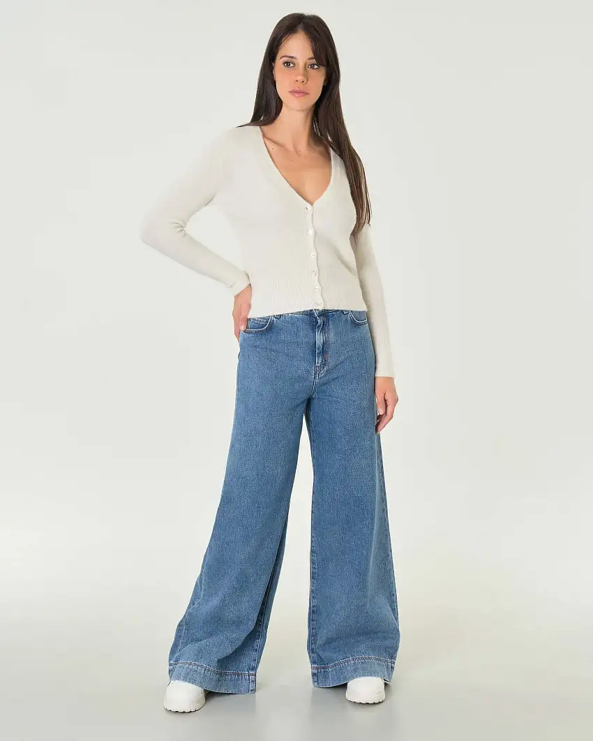 Cardigan color panna in alpaca e lana con scollo a V