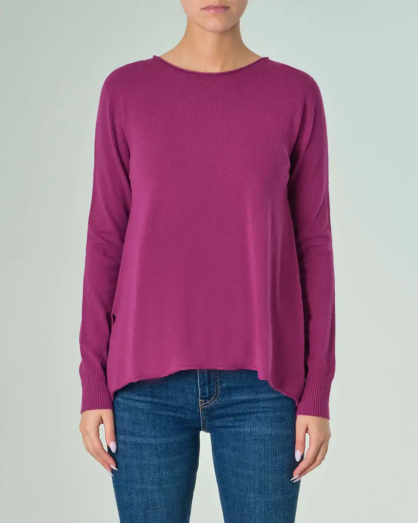 Maglia color ciclamino in misto viscosa dalla linea dritta con spacchi laterali