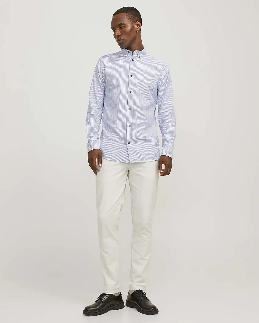 Pantaloni chino slim-fit color ghiaccio in tessuto armaturato di cotone stretch