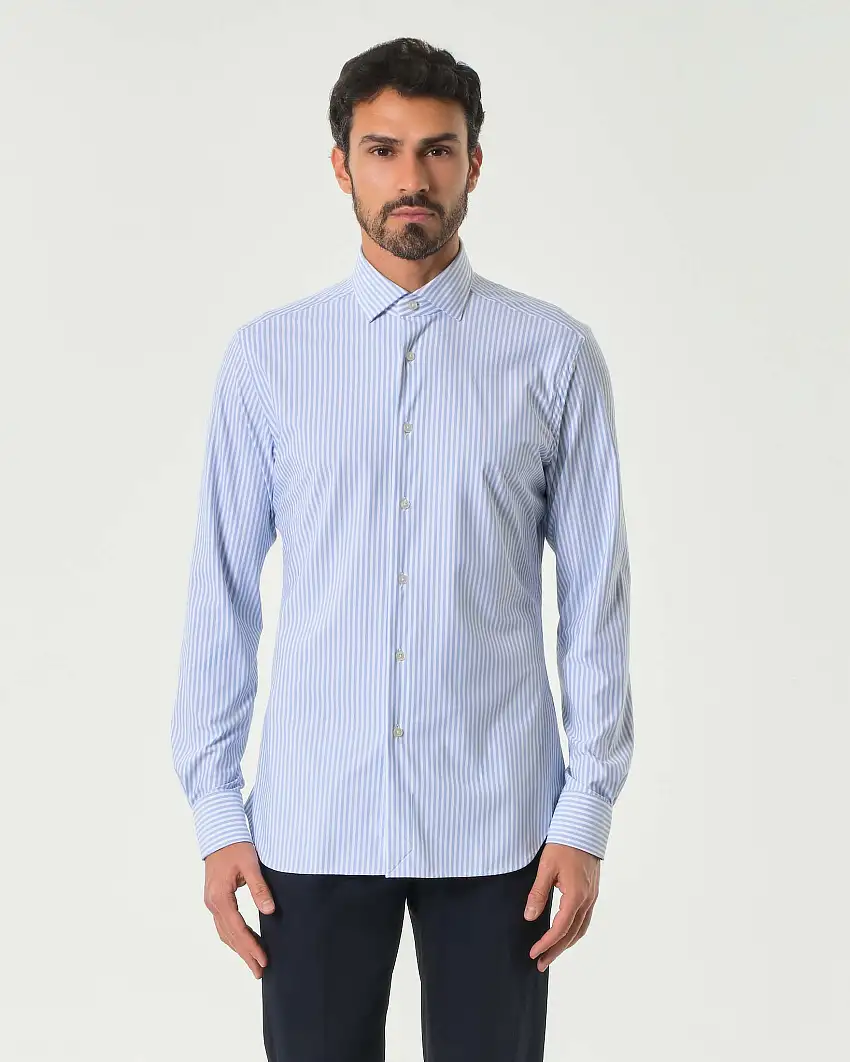 Camicia bastoncino bianco e azzurro in tessuto tecnico active tailor fit