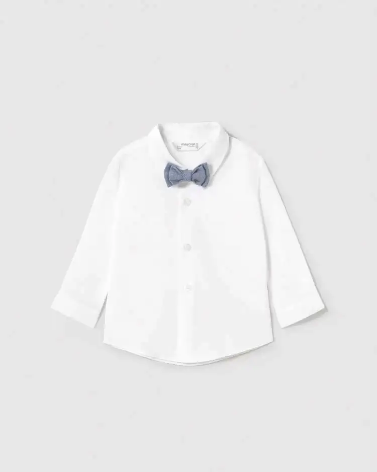 Camicia bianca in popeline di cotone con papillon blu avio in twill