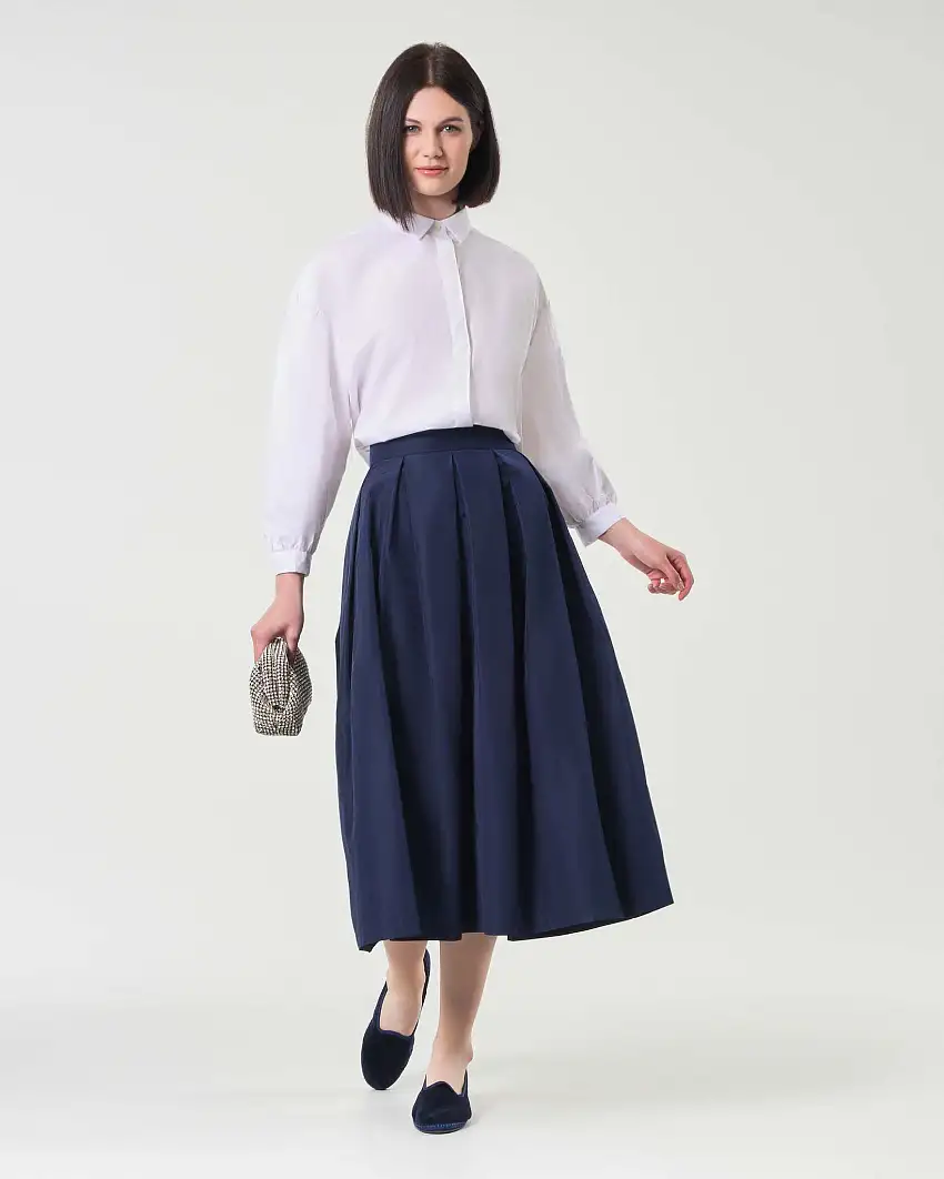 Gonna midi blu a faldoni in taffetà con fascia liscia in vita