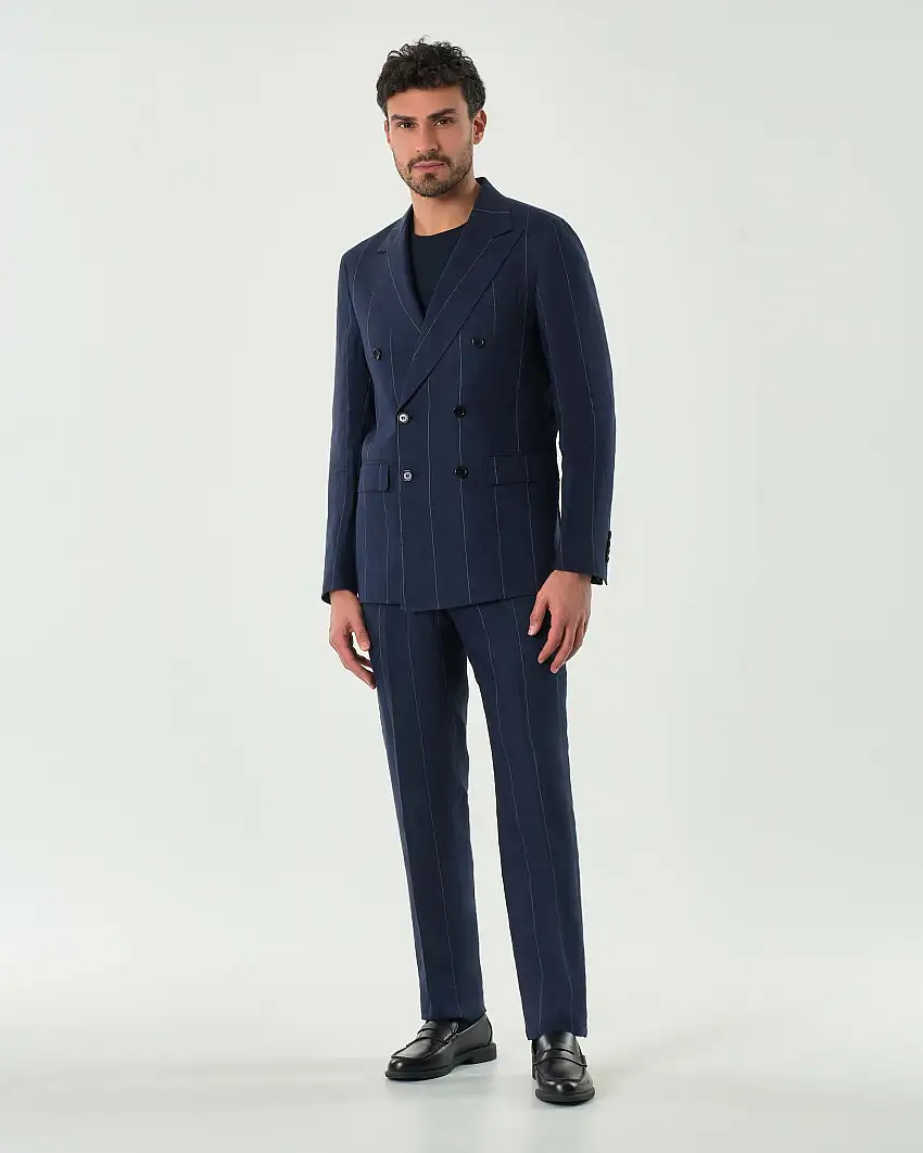 Abito Colamarino blu doppiopetto gessato in puro lino con rever a lancia