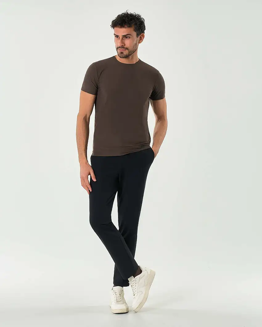 Pantaloni chino Pellizzari slim neri in tessuto tecnico stretch con elastico inserito sul retro