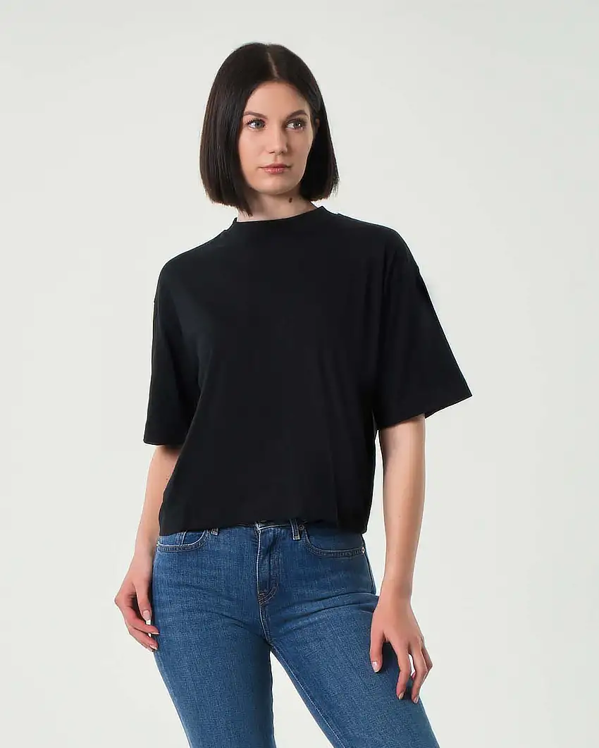 T-shirt nera Hlo! in cotone con cut out sulla schiena e coulisse