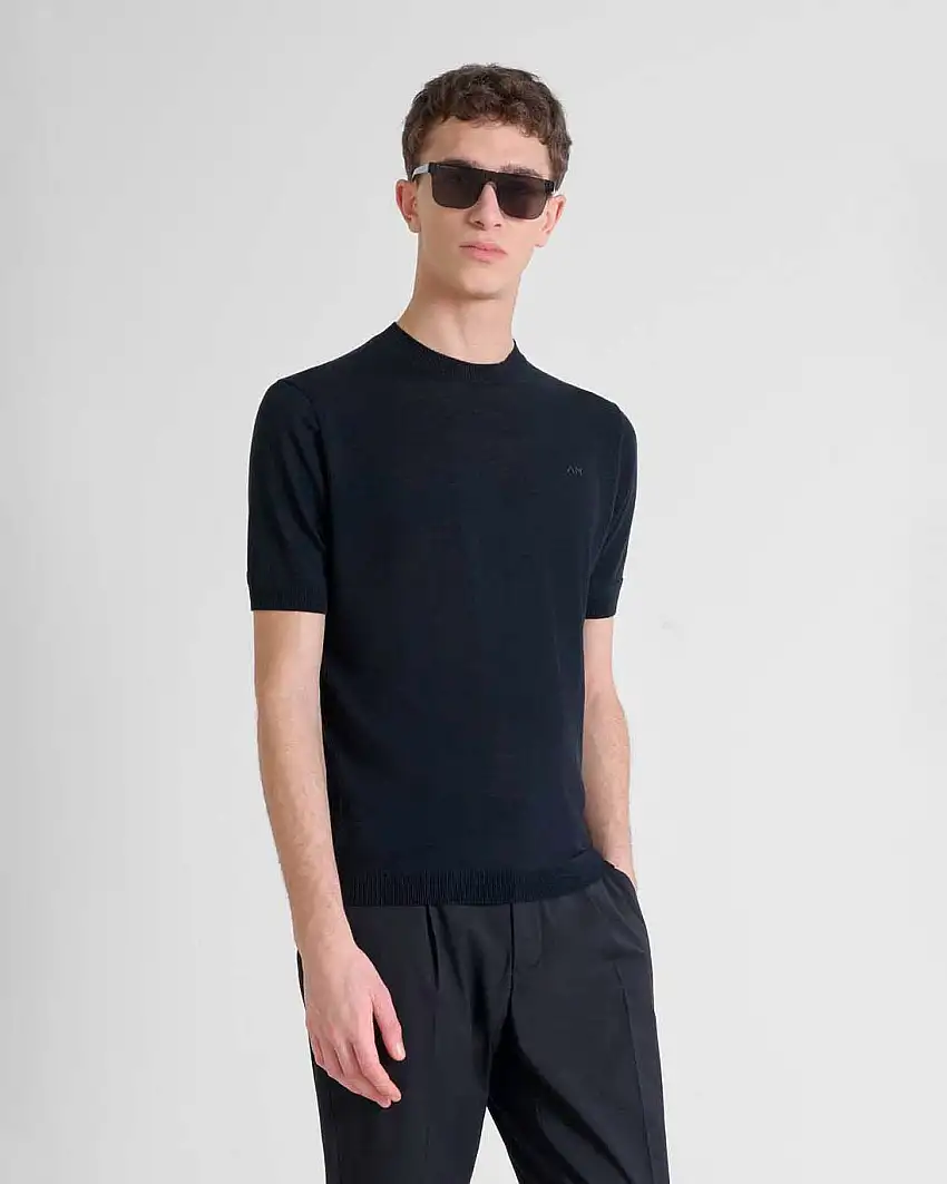 Maglia mezza manica Antony Morato nera in misto cotone e viscosa