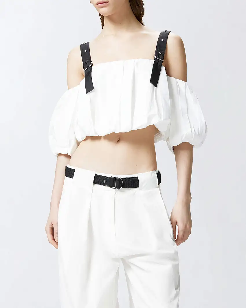 Crop top bianco in cotone Pinko a palloncino con brettelle nere regolabili con scollo dritto