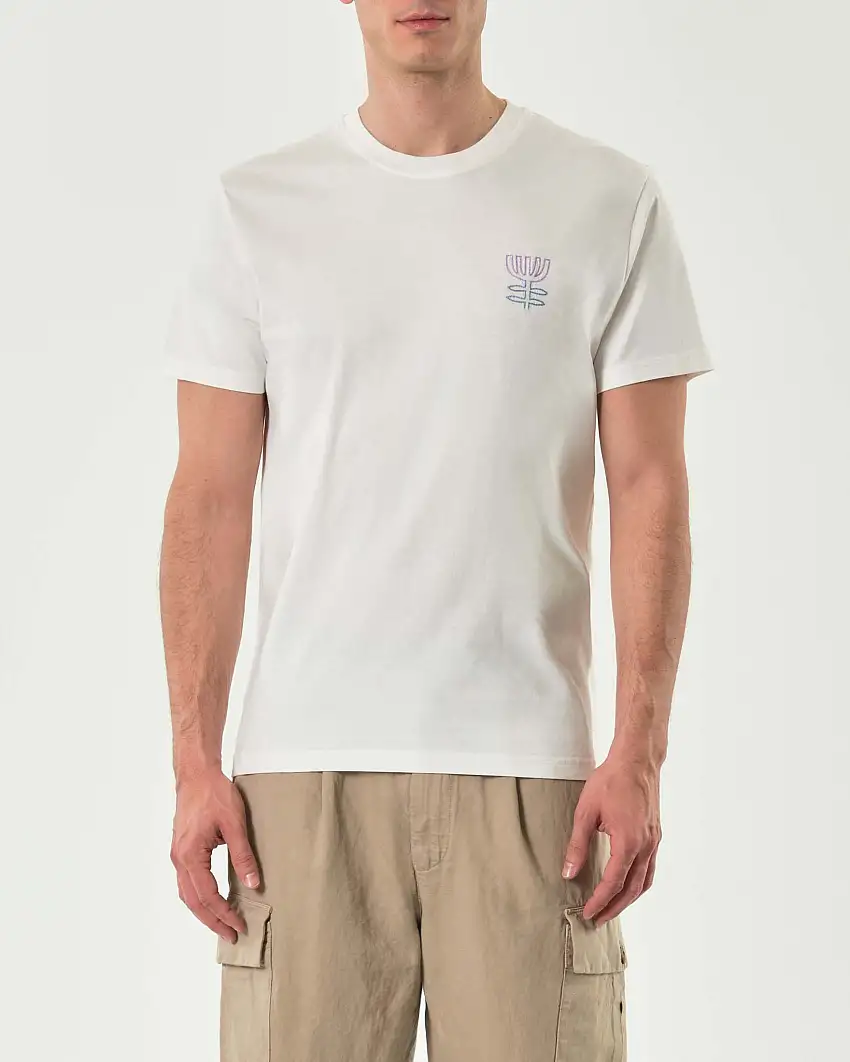 T-shirt Olow bianca con ricamo fiore al petto e maxi grafica stilizzata sul retro