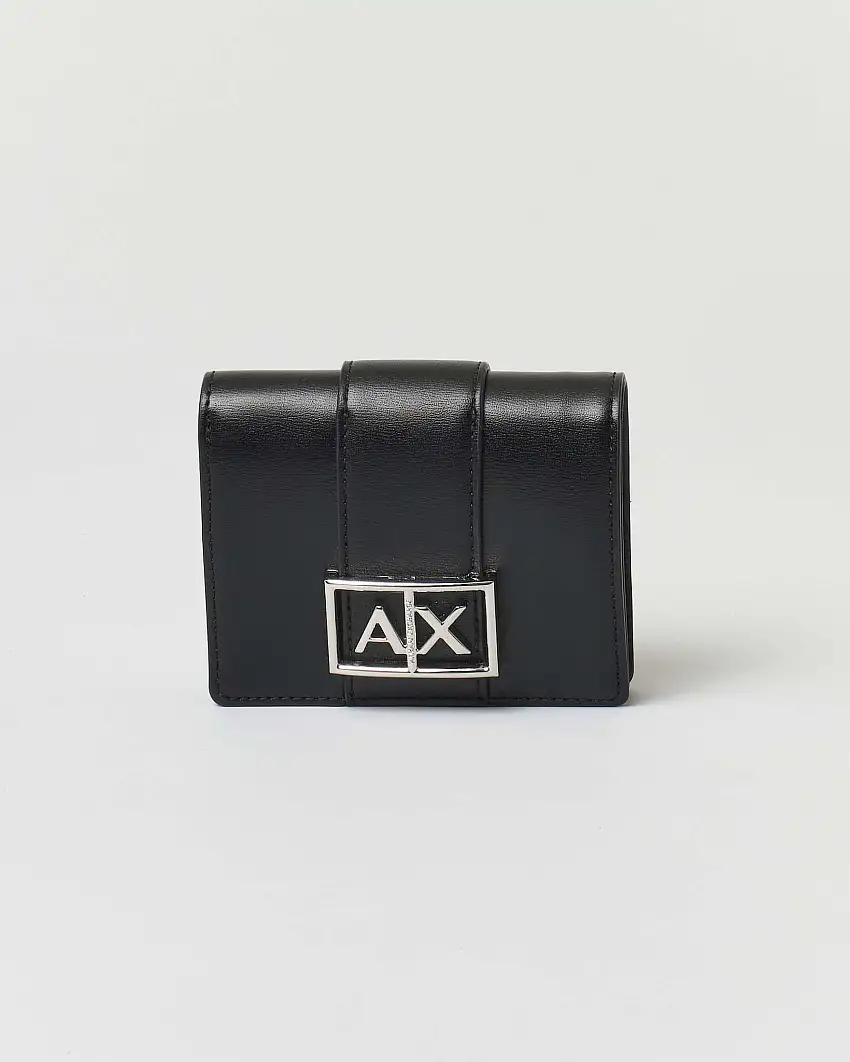 Portafoglio piccolo nero a libro Armani Exchange con fibbia logo in metallo a contrasto