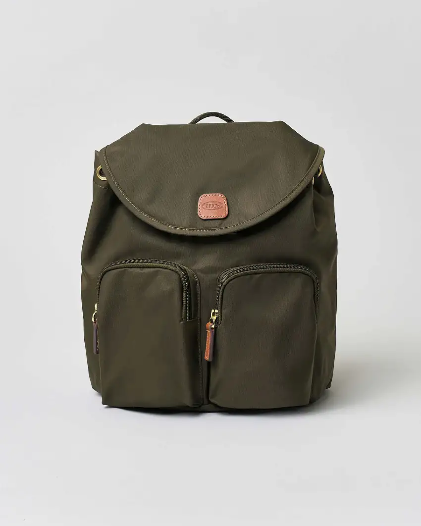 Zaino verde oliva Bric's in nylon con doppio tascone frontale e spallacci regolabili