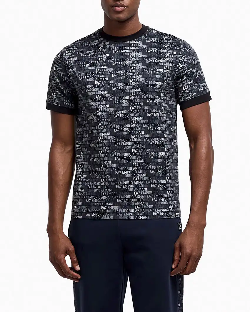 T-shirt EA7 nera in puro cotone con logo scritta all over