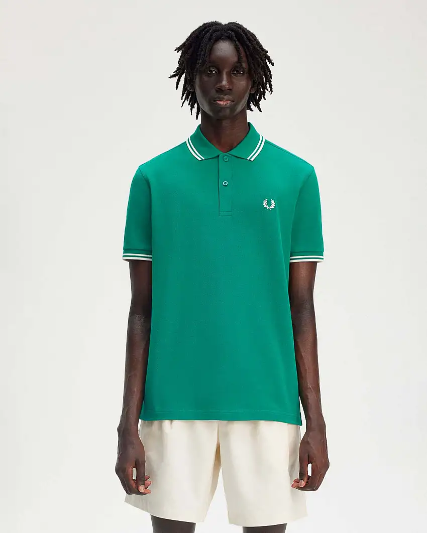 Polo mezza manica Fred Perry verde con bordino bianco