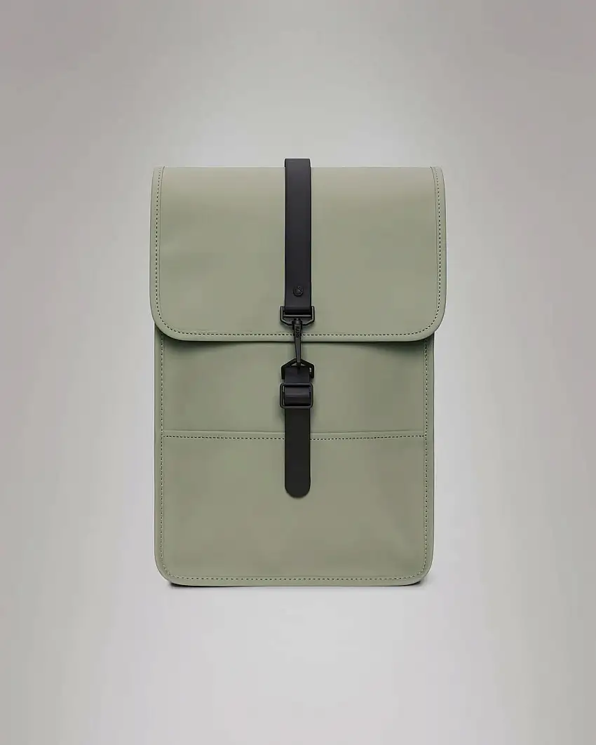 Zaino Rains Backpack Mini Rains salvia in tessuto tecnico impermeabile effetto gommato con patta