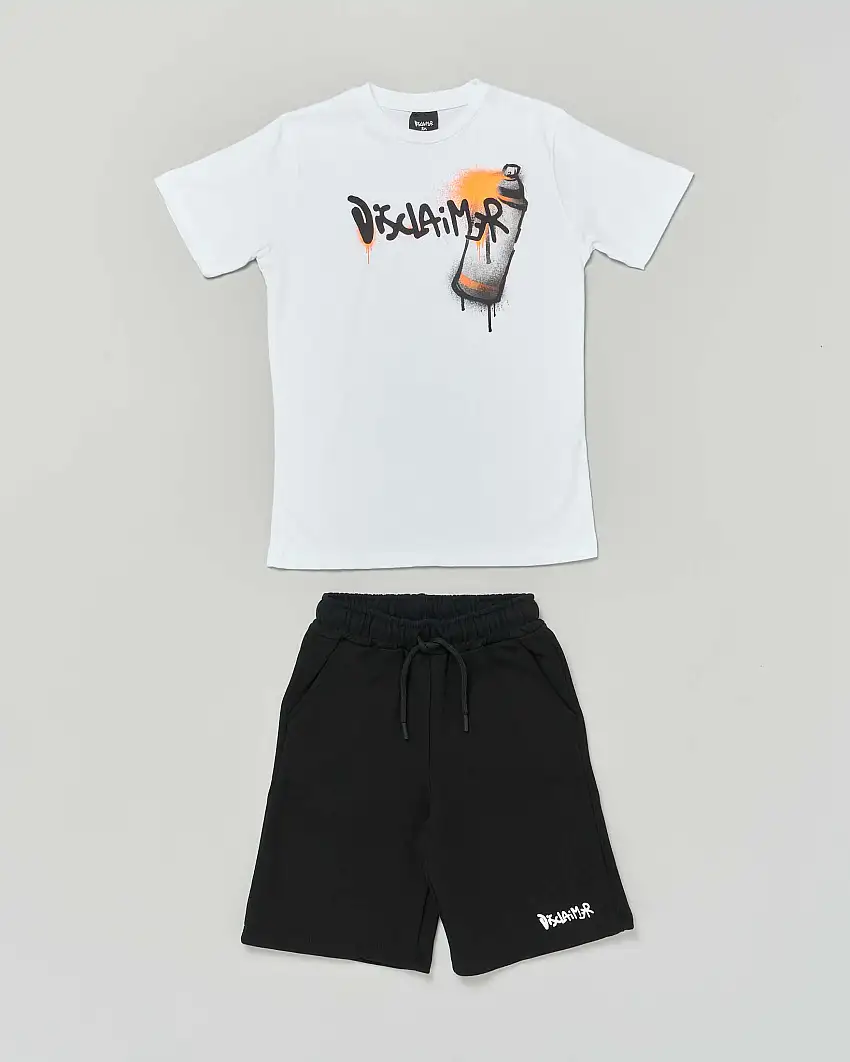 Completo Disclaimer t-shirt bianca e bermuda nero