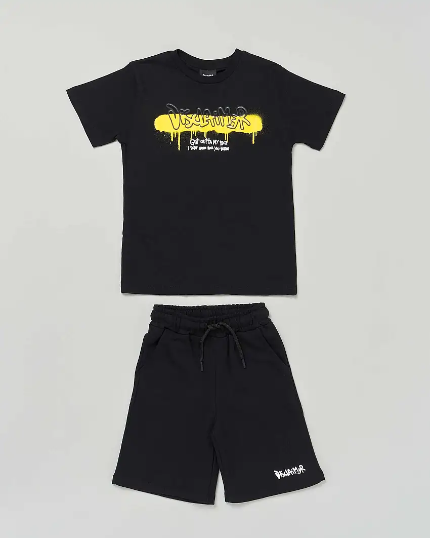 Completo Disclaimer t-shirt e bermuda neri con logo