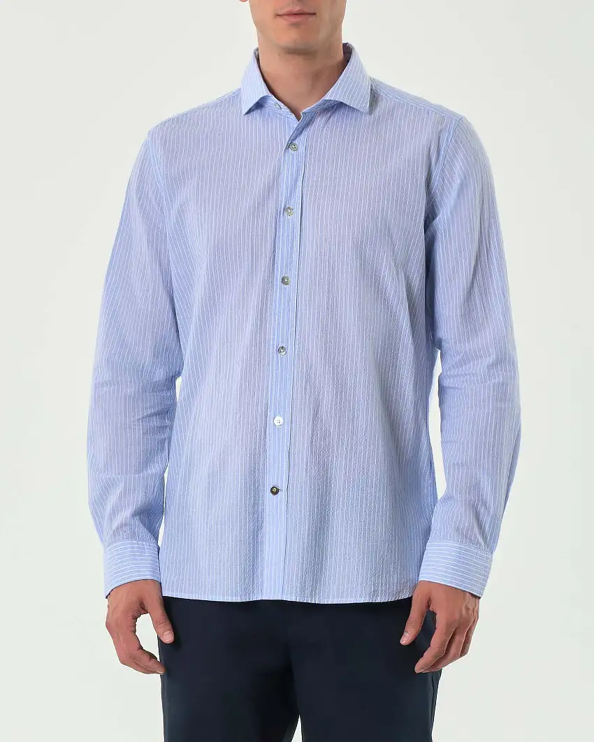 Camicia Alley Docks bastoncino azzurro e bianco in seersucker di cotone stretch con colletto alla francese