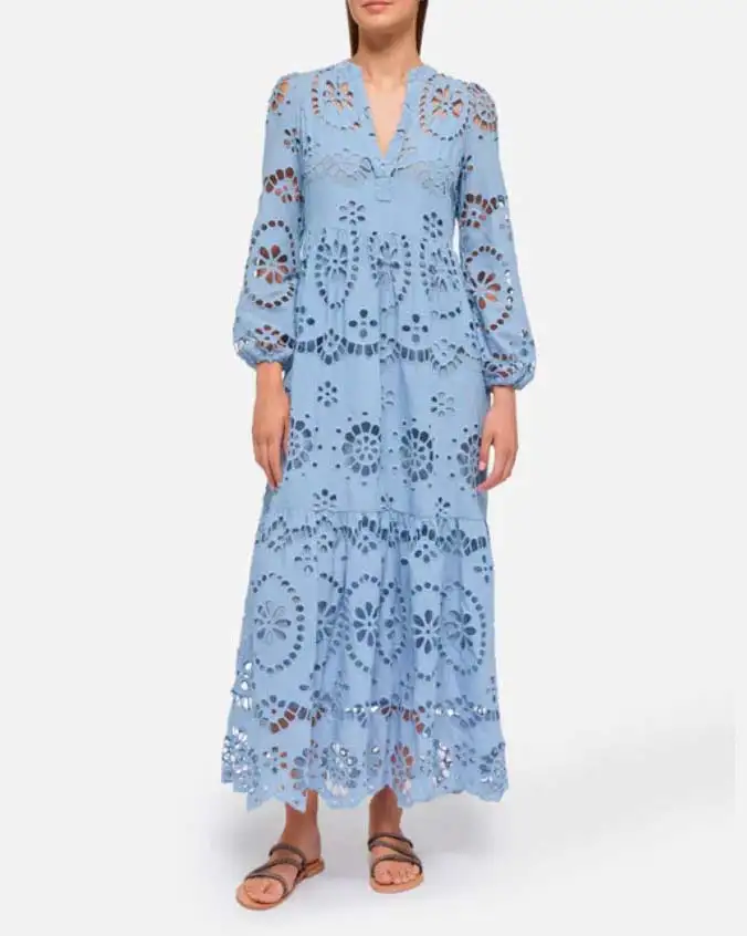 Abito lungo azzurro MC2 Saint Barth in pizzo Sangallo con maniche lunghe e scollo a V