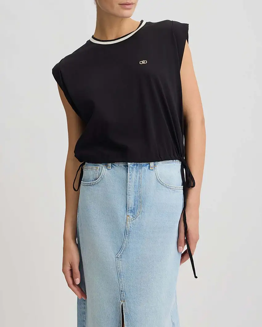 T-shirt nera cropped Liu Jo Sport senza maniche con coulisse al fondo e scollo bicolore