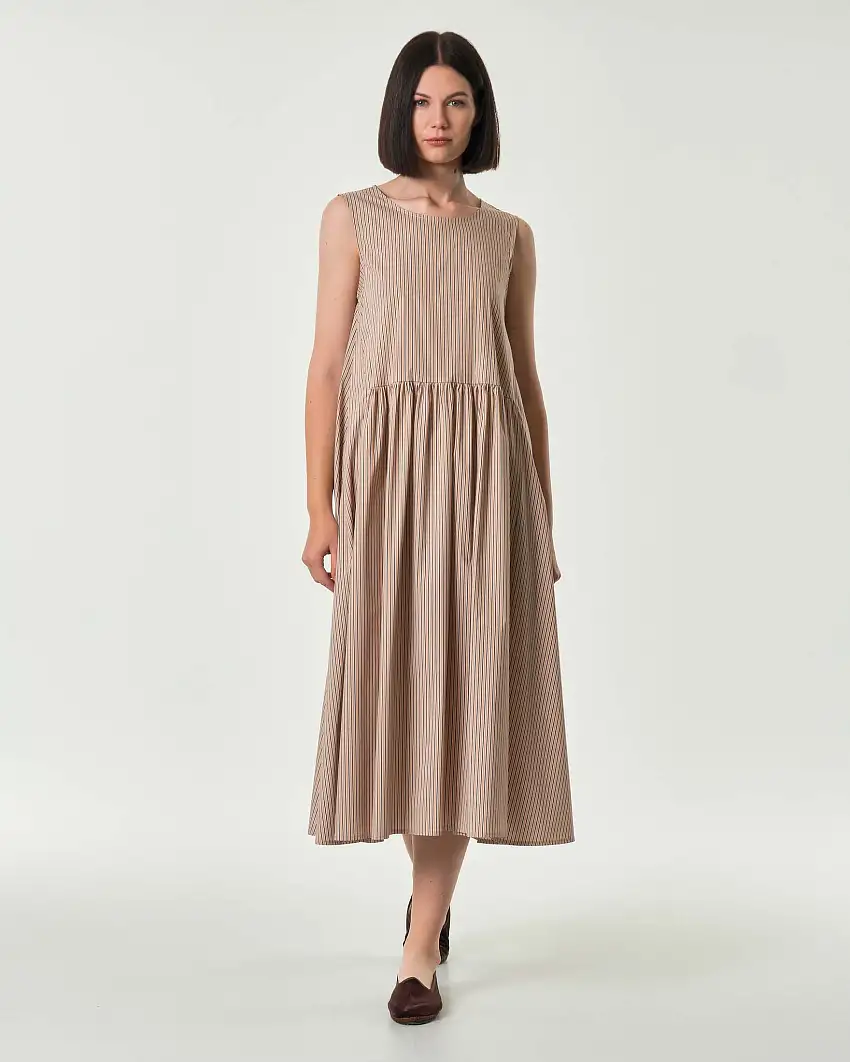 Abito midi Hlo! senza maniche beige a righe nere con taglio in vita arricciato