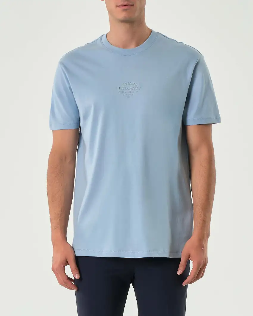 T-shirt mezza manica Armani Exchange azzurra regular-fit con ricamo logo centrale sul petto