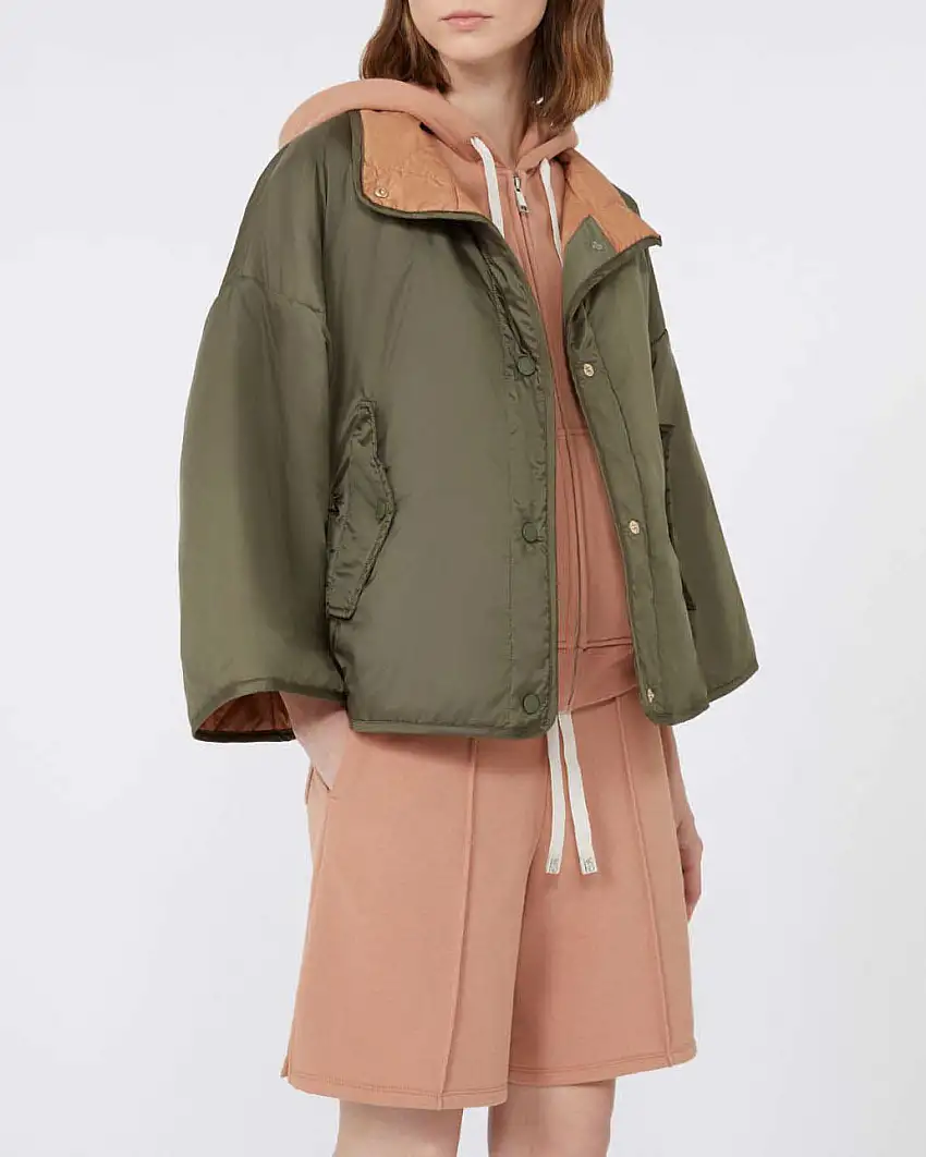 Giubbino imbottito verde militare reversibile nel colore salmone Weekend Max Mara