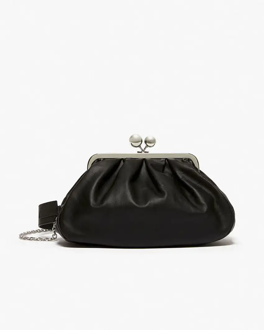 Pasticcino bag misura media Weekend Max Mara in pelle nera con doppia tracolla removibile