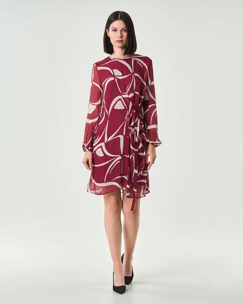 Abito corto rosso in creponne di viscosa Emme Marella a fantasia geometrica a contrasto e nastrino sul fianco