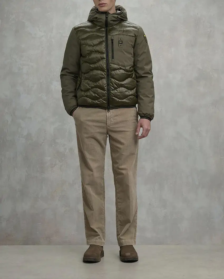 Piumino Albert Blauer bi-tessuto verde militare con cappuccio fisso e trapuntatura ad onde