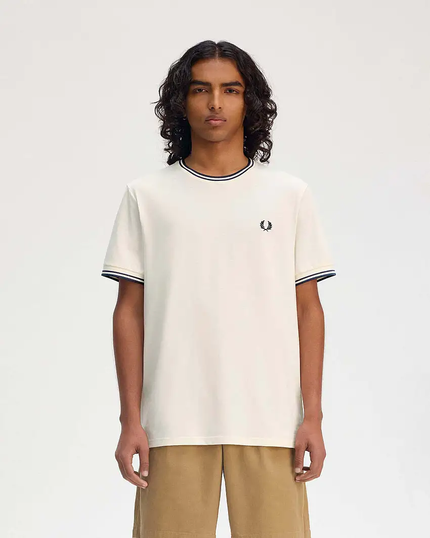 T-shirt mezza manica Fred Perry color panna con bordino blu