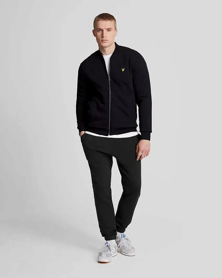 Jogger Lyle & Scott nero in felpa di puro cotone