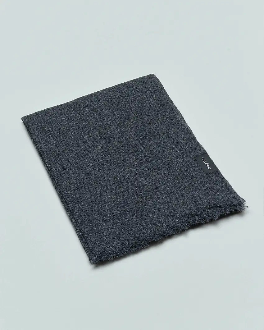 Sciarpa grigio antracite in puro cashmere