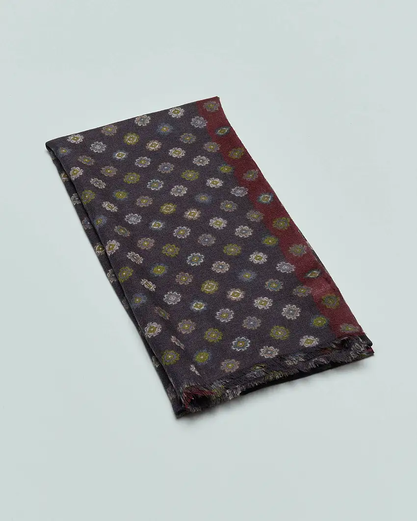 Sciarpa Raja blu con profilo bordeaux e fantasia cravatta in misto lana e modal