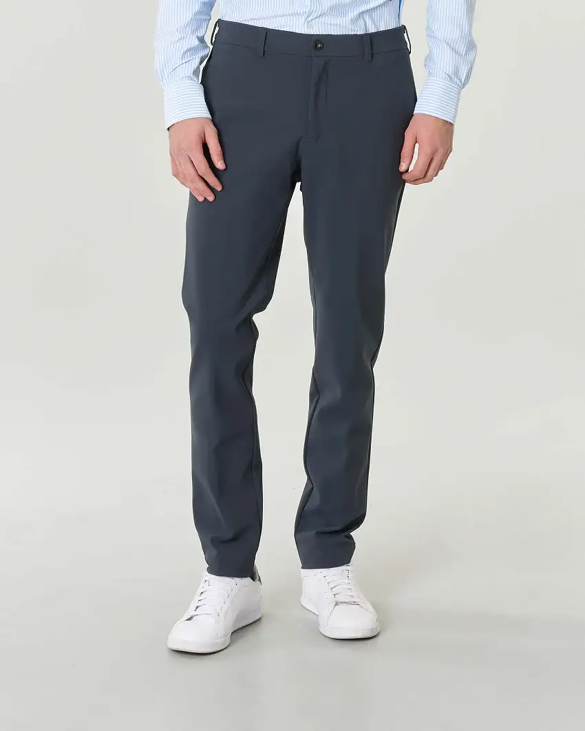 Pantaloni slim fit grigio antracite in tessuto tecnico doppiato