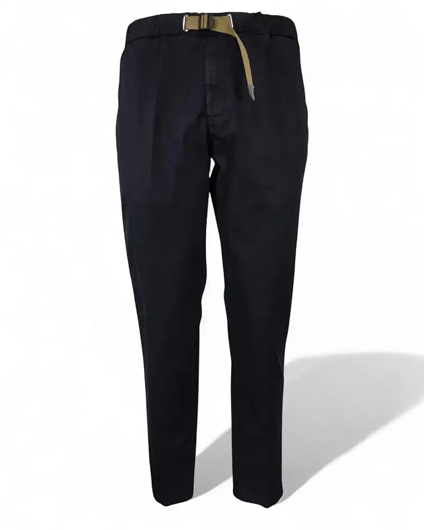 Pantaloni con vita elasticizzata e chiusura con fibbia