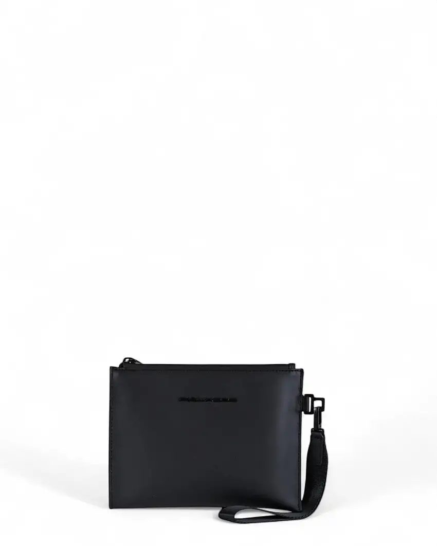 Pochette in tessuto gommato con polsiera