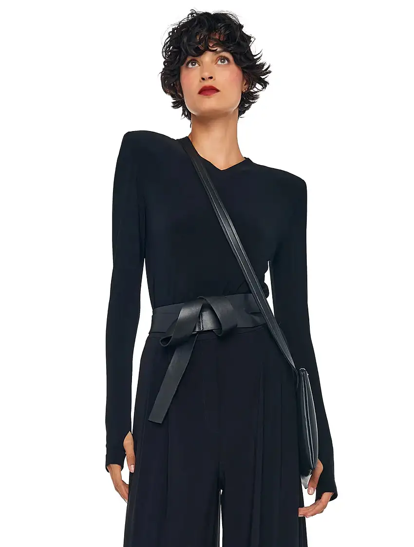 Top con Spalline Imbottite e Scollo a V Nero