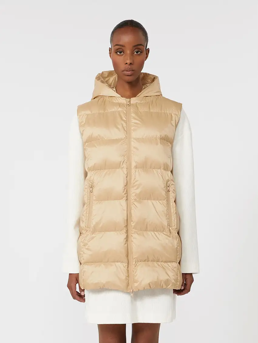 Gilet in Luxepad Trapuntato con Cappuccio Albino