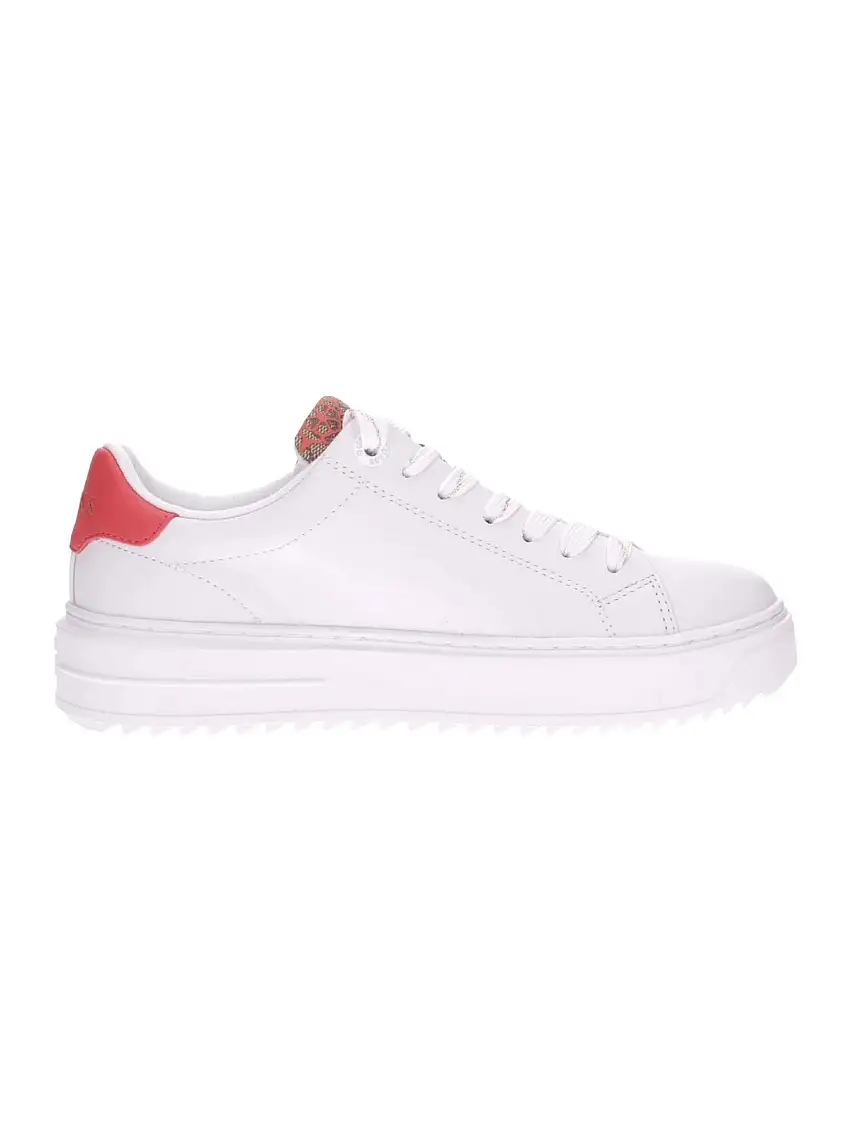 GUESS Denesa4 FLPDS4 FAL12 WHIRE Women's Sneaker White
